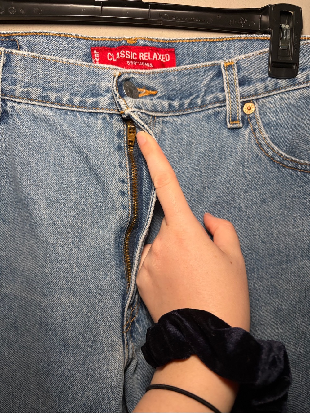 Vintage 2003 Levi’s Classic Relaxed 550 Relaxed Fit Leg Size 14 Light Wash Made - Picture 5 of 16